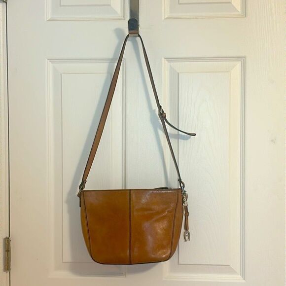 Etienne Aigner Vintage Shoulder Bag, tan leather, charm - Picture 3 of 11